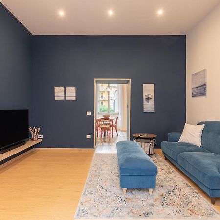 Calaba Chiaia Apartment Naples Luaran gambar