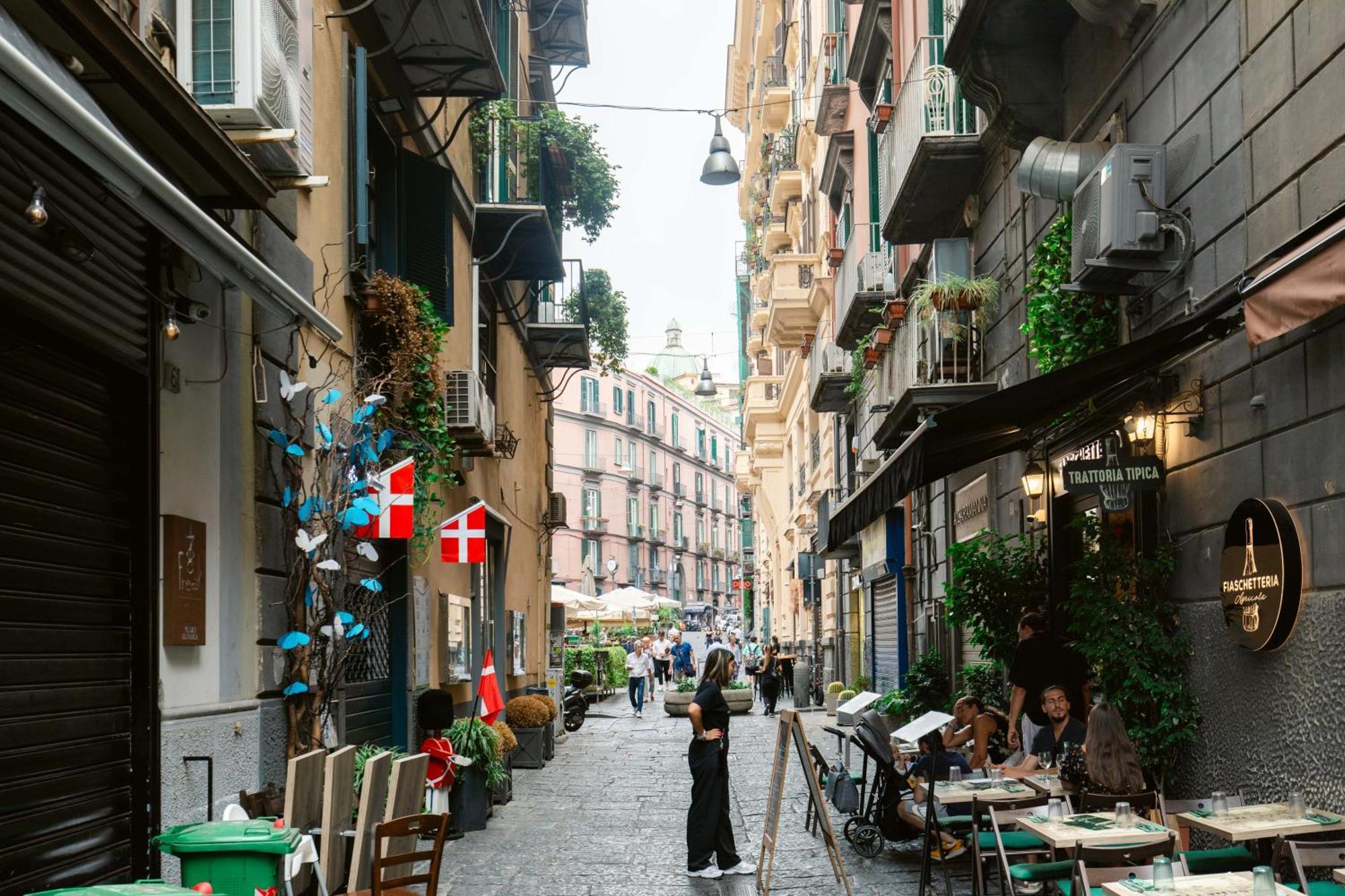 Calaba Chiaia Apartment Naples Luaran gambar