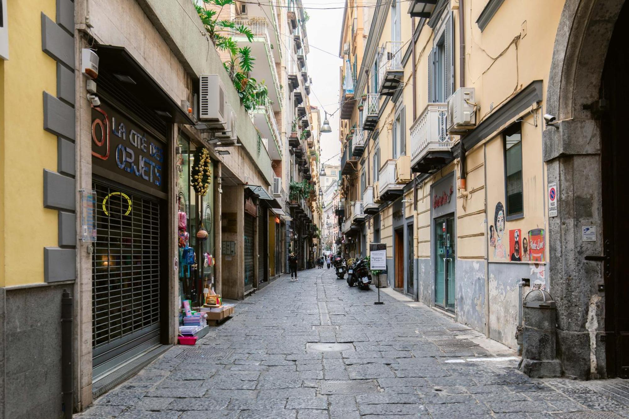 Calaba Chiaia Apartment Naples Luaran gambar